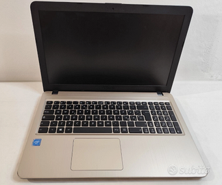 Notebook ASOS F540LA-XX030T utilizzato poche volte