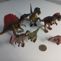Dinosauri giocattolo