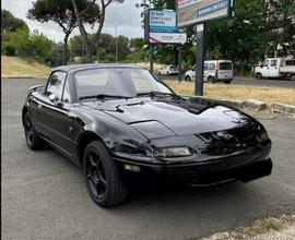 Mazda mx-5 autografata