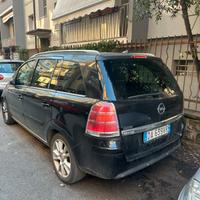 Opel zafira 7 posti
