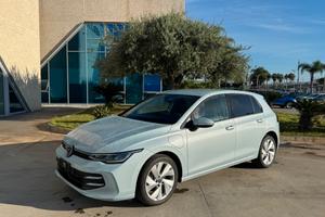 Volkswagen Golf 1.5 TSI eHybrid DSG Edition Plus S