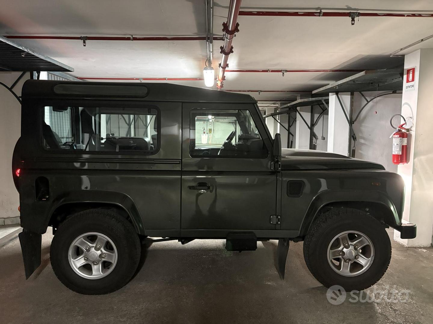 Land Rover Defender 2007 photo 3