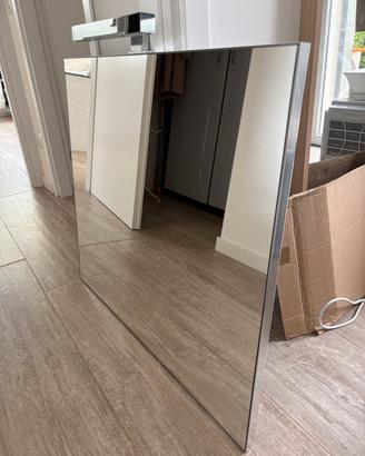 Specchio con luce 85x75 cm con luce