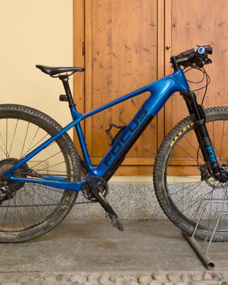 MTB ebike Focus Raven2 9.8 carbonio 1720km 2019