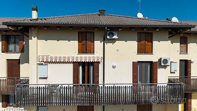 REANA: luminosissimo mini arredato con terrazza e