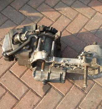 ET4 LX 125 : motore testa volano carter cilindro