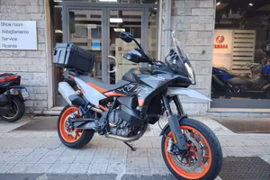 KTM 890 SMT