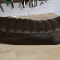 Accessori per Cafè Racer, Brat