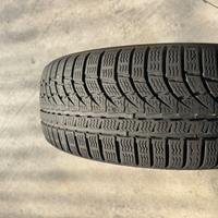 4 pneumatici Nokian 205/55 R17 95V