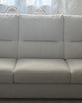 Divano letto quattro posti