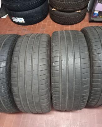 Gomme 225 40 18 Michelin