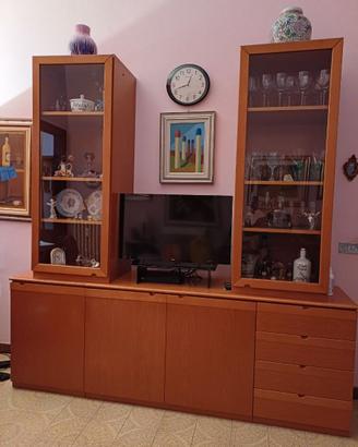 mobile soggiorno con vetrine