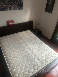 3 materassi uno matrimoniale e 2 singoli