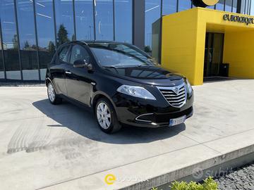 LANCIA Ypsilon 1.2 69 CV 5 porte Platinum