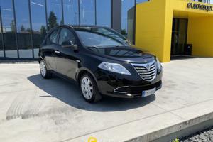 LANCIA Ypsilon 1.2 69 CV 5 porte Platinum