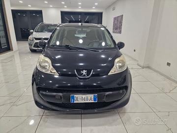 Peugeot 107 1.0 68 CV 5p. Cambio Automatico
