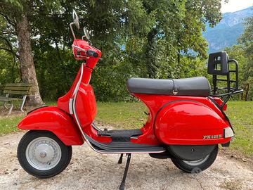 Vespa PX 125 E – completamente restaurata a nuovo,