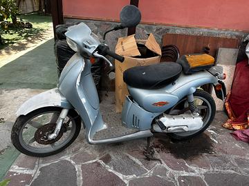 Ricambi vari aprilia scarabeo 50