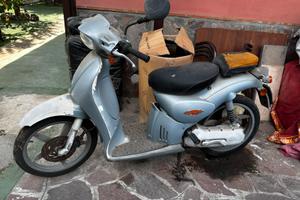 Ricambi vari aprilia scarabeo 50
