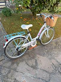 Bicicletta bottecchia ragazzina