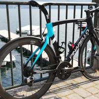 Bici corsa strada Pinarello Dogma F8 Sky