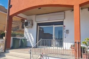 Locale commerciale Ardea centrale