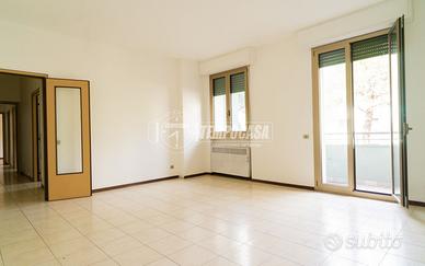 AMPIO APPARTAMENTO IN CLASSE A1 CON TERRAZZI E GAR