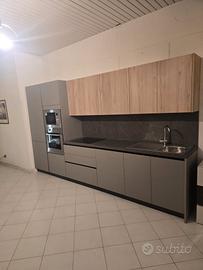 cucina completa di elettrodomestici MK 