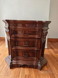 Coppia di comodini legno massello