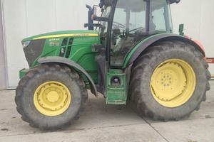 Trattore john deere 6105MC