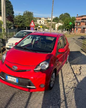 Toyota Aygo 1.0 12V VVT-i 5 porte Lounge NEOPATENT