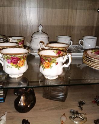 vintage tazze da thè Royal Albert finiture in oro 