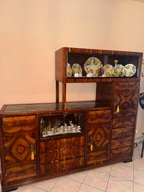 Credenza vintage con base di marmo
