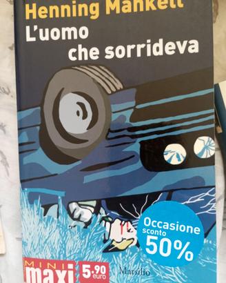 libro HENNING MANKELL "L'UOMO CHE SORRIDEVA"