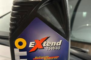 Olio motore 1 litro chiuso nuovo.