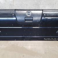 Sponda nissan navara d22 2002