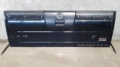 Sponda nissan navara d22 2002
