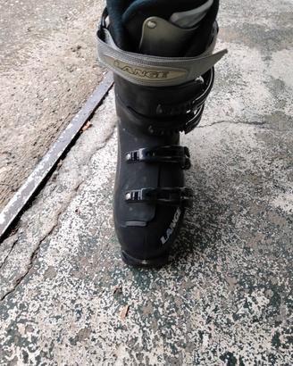 sci racchette e scarponi 