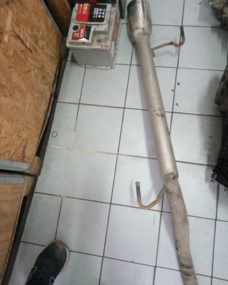 Tubo intero downpipe, più terminale finale in acci