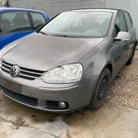 Ricambi usati per Volkswagen Golf 1.6 benz '07 BSE