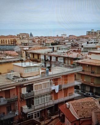 Acireale centro app.to vani 3,5 +garage 