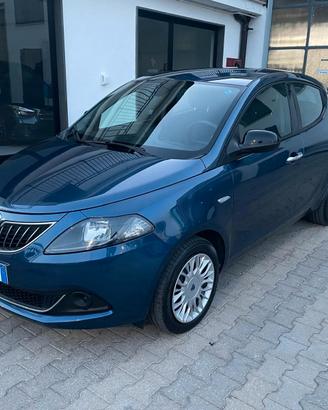 Lancia Ypsilon 1.0 FireFly 5 porte S&S Hybrid Silv