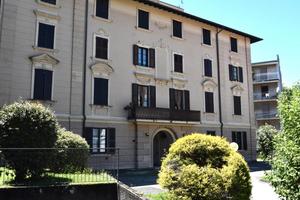 Bilocale con box a due passi dal lago