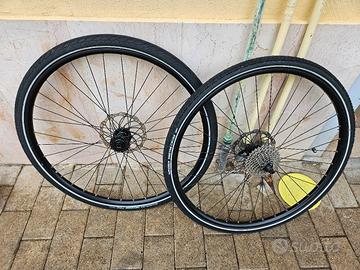 set ruote complete disco 28 pollici gravel