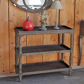 Consolle a tre ripiani