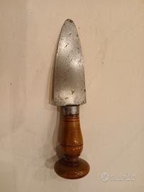 Antico coltello da formaggio x rompere forme