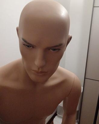 manichino uomo