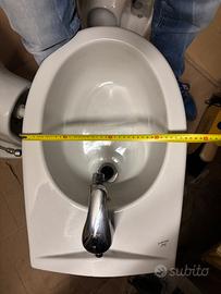 Sanitari sospesi