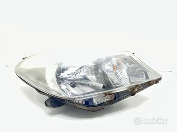 FARO ANTERIORE DESTRO TOYOTA Yaris Serie 811300D08