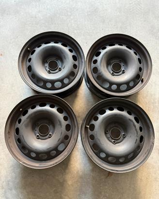 Set 4 Cerchi in Acciaio da 16"